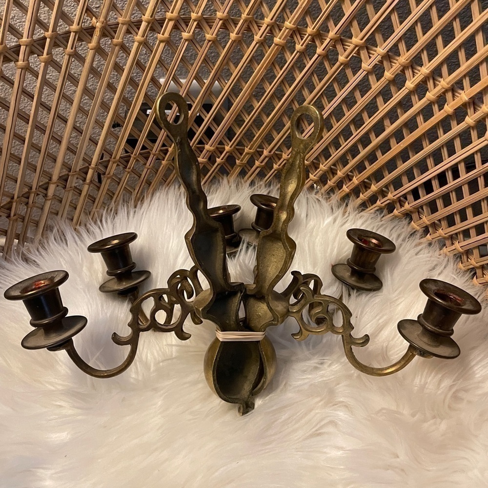 VINTAGE Pair of solid brass candle holders - Picture 3 of 3